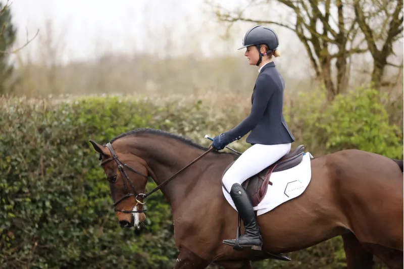 Coldstream Choicelee Close Contact Saddle Pad - White/Blue-1